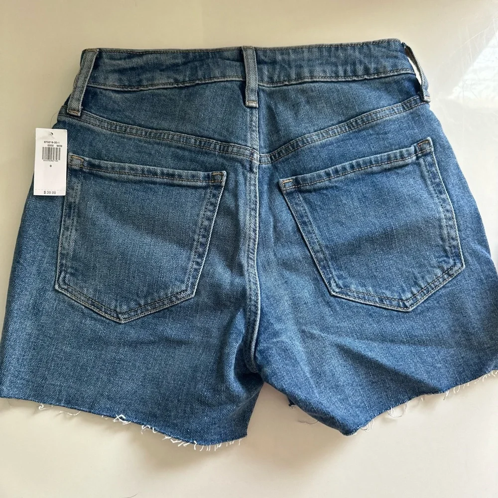 Old Navy Jeans Shorts Wash Distressed old navy NWT SIZE 0